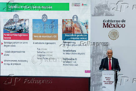 FILE PHOTO: Mexican government presents plan for state oil company Pemex