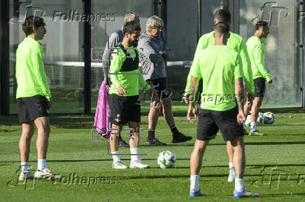 Entrenamiento del Betis previo al encuentro de vuelta ante el Jagiellonia polaco en la Liga Conferencia