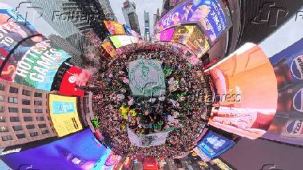 Torcedores do Palmeiras se reunem na Times Square em Nova York