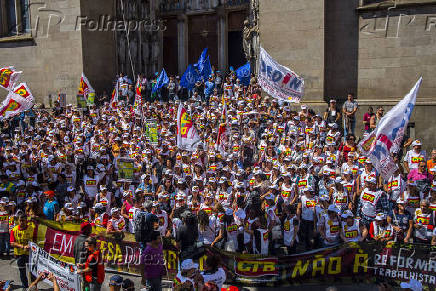Manifestantes realizam protesto contra a Reforma Trabalhista, em São Paulo