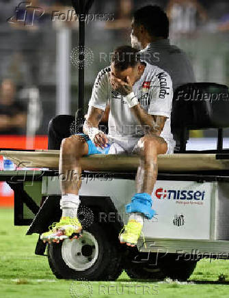 Brasileiro Championship - Santos v Atletico Mineiro