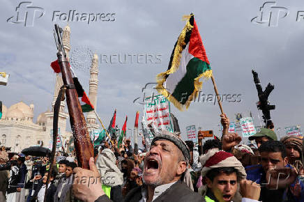 Thousands of protesters rally in Sanaa in support of Palestinians in Gaza