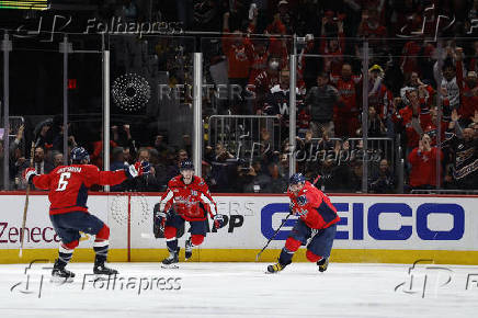 NHL: Stanley Cup Playoffs-Montreal Canadiens at Washington Capitals