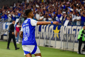 Partida entre cruzeiro e flamengo pelo campeonato brasileiro 2025