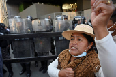 Supporters of Evo Morales's candidacy clash with police, in La Paz