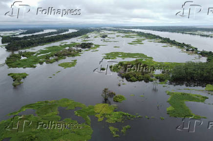 AMAZONAS, CHEIA DO RIO SOLIMOES