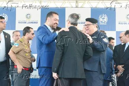 O governador Cláudio Castro entregou, 185 novas viaturas para PM do RJ