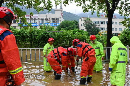Zhaoqing City hit by heavy rainfall resulting in flooding in multiple sections of urban areas