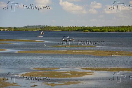 Vista do Canal de Santa Cruz, na Ilha
