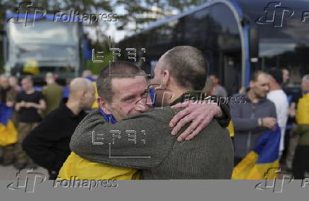 Ukraine and Russia exchange hundreds of prisoners of war