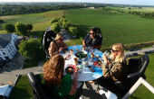 Michelin-starred dinner suspended at fifty metres in Braine-L'alleud