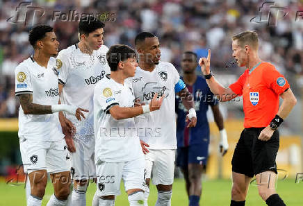 FIFA Club World Cup - Group B - Paris St Germain v Botafogo
