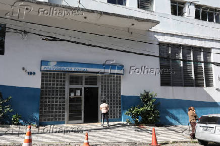 Movimentação em agência do INSS na Sul de São Paulo