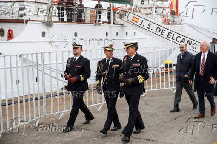 Spanish Navy training ship Juan Sebastian de Elcano arrives to Valparaiso