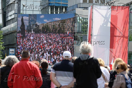 Poland's ruling party hosts 'Patriotic March' in Warsaw
