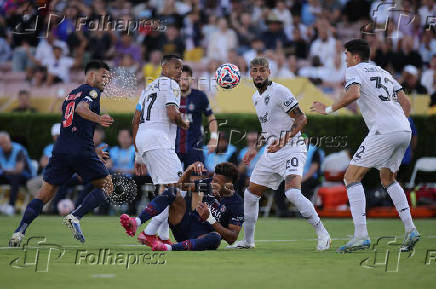 FIFA Club World Cup - Group B - Paris St Germain v Botafogo