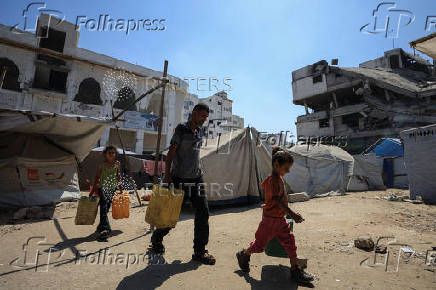 Scarce and unclean, water crisis deepens plight of displaced Gaza family