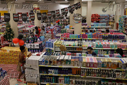 Movimento na Black Friday nas Lojas Americanas no Centro de SP