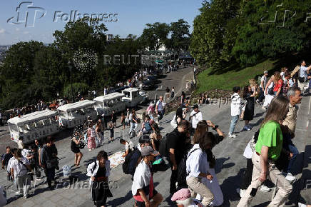 Overtourism in Paris