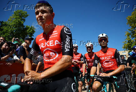 FILE PHOTO: Tour de France - Stage 16 - Montpellier to Mont Ventoux