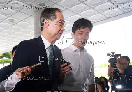 Ex-PM Han grilled over Yoon's insurrection charges