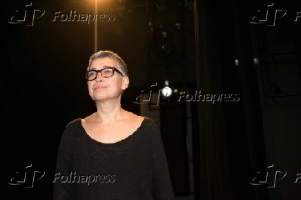 Vanessa Ferrari no lançamento do livro