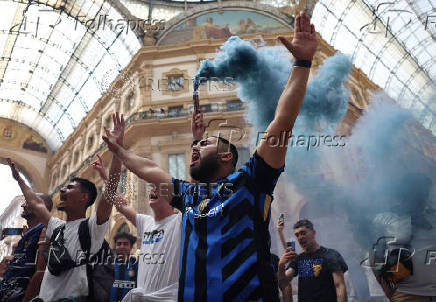 Champions League - Final - Inter Milan fans gather in Milan