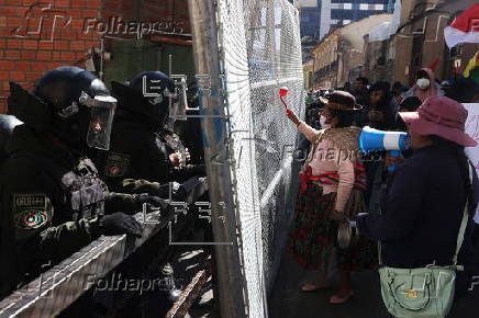 Simpatizantes de Evo Morales continúan protestas contra Luis Arce