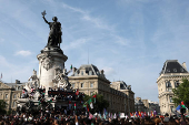 Protest in Paris after Israeli forces seize Gaza aid boat Madleen