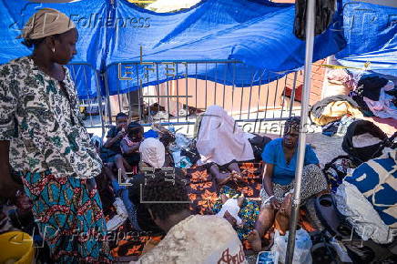 Migrants camp outside Paris City Hall asking for shelter