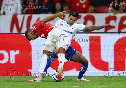 Brasileiro Championship - Internacional v Cruzeiro