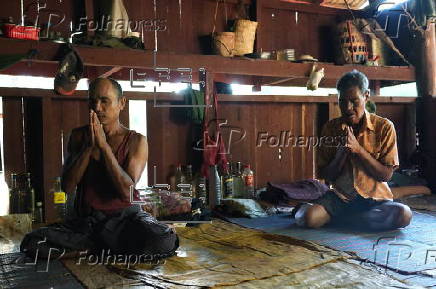 Myanmar prisoners of war held in rebel camp