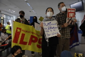 Protest erupts after US detains Palestinian visitors at San Francisco Airport
