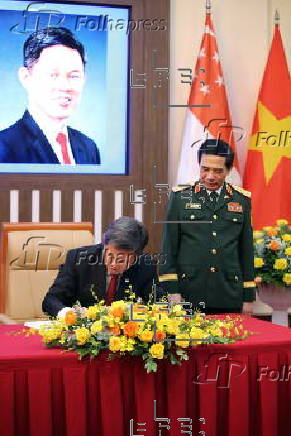 Singapore’s Minister for Defence Chan Chun Sing visits Vietnam