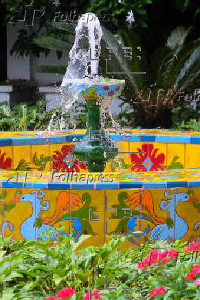 España dona a Panamá una fuente de agua de estilo sevillano para su palacio presidencial