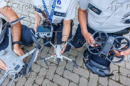Mayor Guy D'haeseleer of Ninove presents three advanced police drones