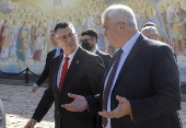 Israel's Foreign Minister Gideon Sa'ar visits Kyiv