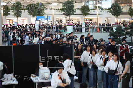 Early voting for South Korean presidential election