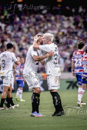 Partida entre Fortaleza e Santos pelo Campeonato Brasileiro