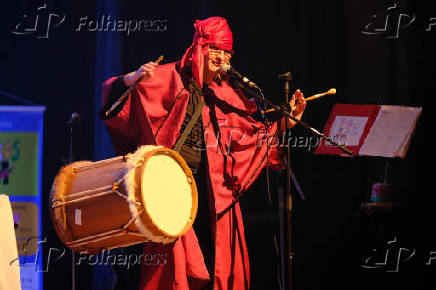 MALUKOS BELEZA ENCANTA COM SHOW INCLUSIVO NO TEATRO DA AMRIGS