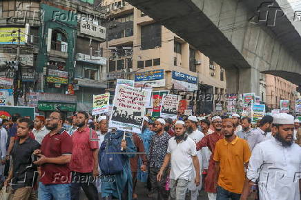 Protest in Dhaka after police clashed with pro-Hasina activists