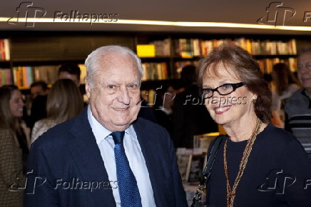 René Ariel e Rosarita no lançamento do livro 