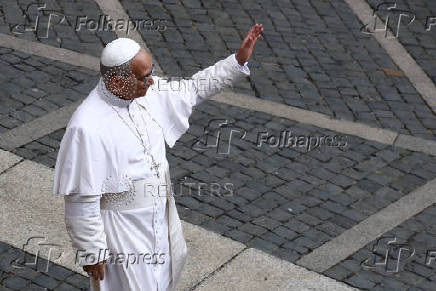Pope Leo XIV leads the Angelus prayer in Castel Gandolfo
