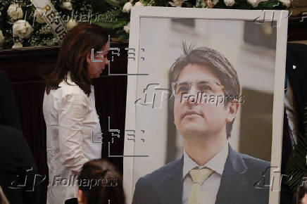 Uribe Turbay es velado en el mismo salón del Capitolio donde se homenajeó a sus abuelos