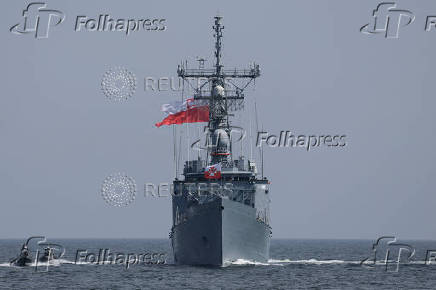 Poland holds military parade and naval show on Armed Forces Day