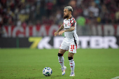 Partida entre Vasco e Flamengo válida pelo Campeonato Brasileiro 2025.
