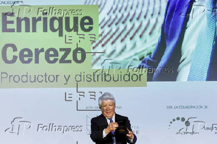 Enrique Cerezo recibe Medalla de Oro 2025