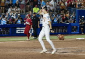 NCAA Softball: CWS Final-Texas vs Texas Tech
