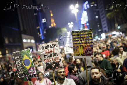 Protesto pela Taxação dos Super-Ricos