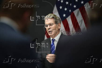 Second day of trade talks between China and the US in Stockholm